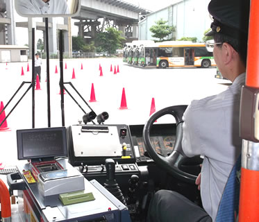 路線バスを知る｜路線バス運転士採用サイト｜はとバス